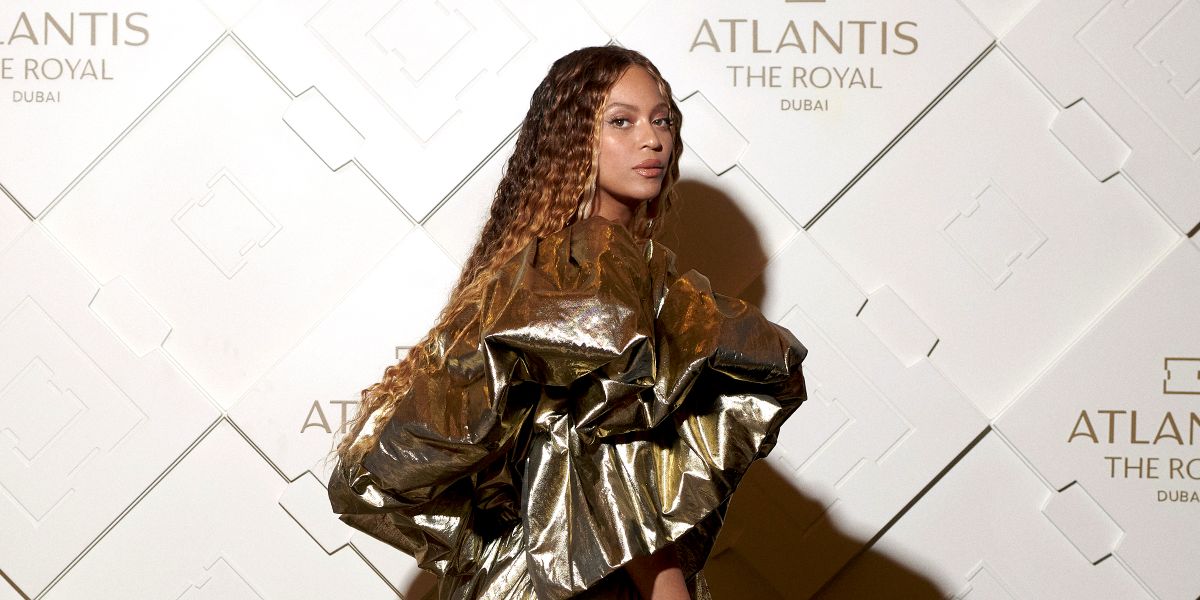 Beyoncé Stops Her London Show to Wish Twins Rumi and Sir a Happy Birthday