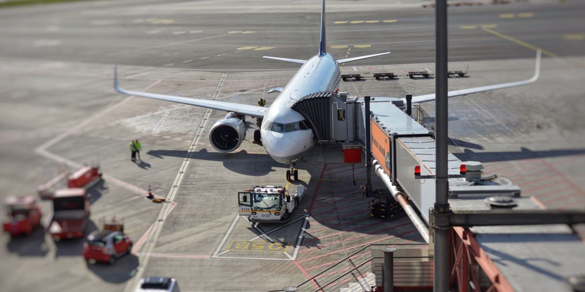 Coomw Homw A Woman's Husband Said He'd Forgotten His Passport at Home, So She Sent ...
